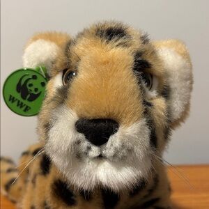 WWF Cheetah Plush Toy NWT 1989 & Original Booklet Wildlife Toy - Applause 25665